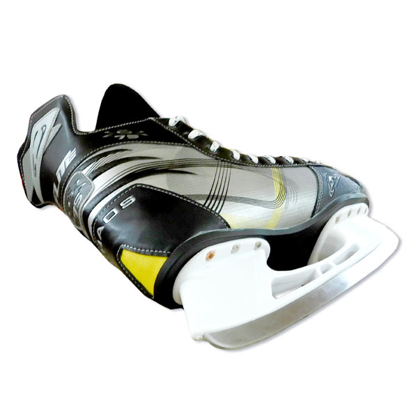 New Flite Chaos C-75 Sr mens skates men's size US 15 EE black ice hockey skate 