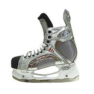 Easton Synergy 750 Hockey Skates ('05 Model)- Junior