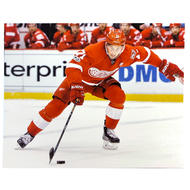 SECOND STORY Dylan Larkin 2017 8x10 Picture